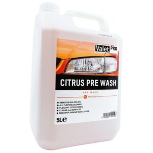ValetPro Citrus Pre Wash 5 L je účinný citrusový čistič na předmytí auta. Odstraňuje hmyz a silniční špínu, přitom je šetrný k voskům a ochraně laku.